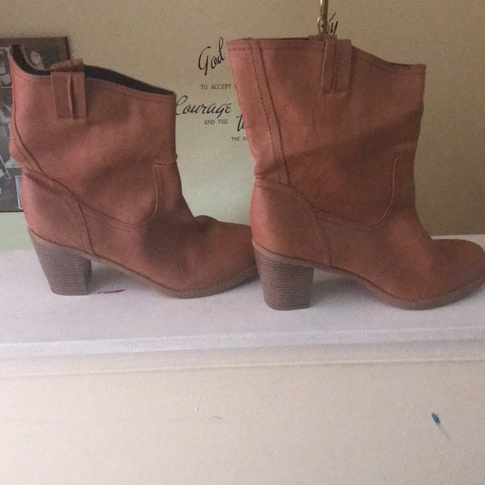 Ladies Old Navy boots.